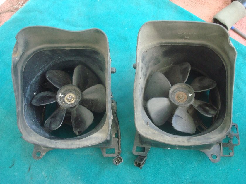 Goldwing GL1500 88 to 2000 Set of low-mile fans, in good working condition.