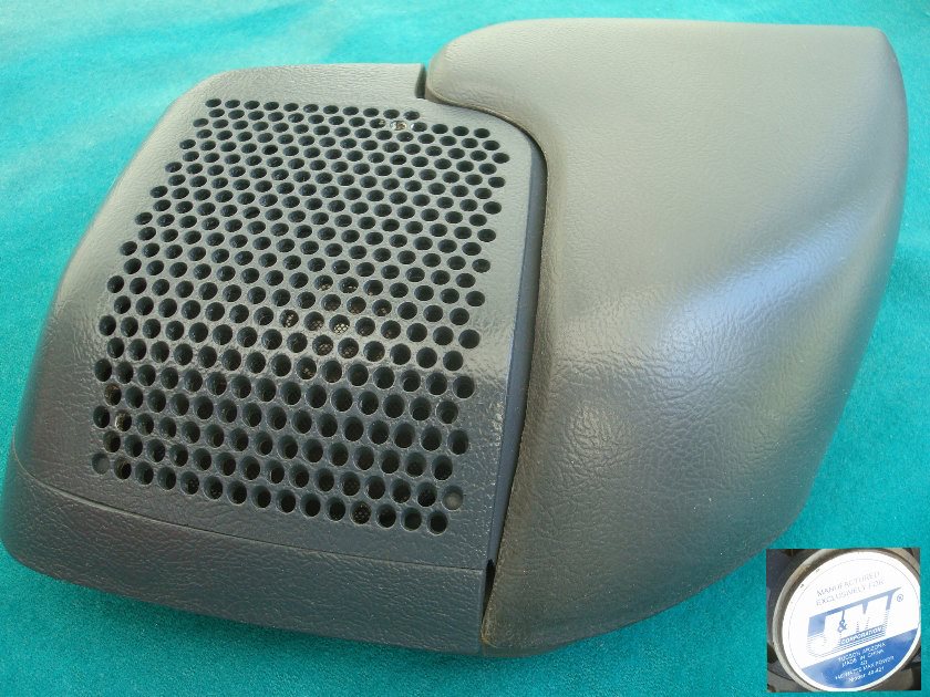 Goldwing GL1500 88 to 00 Right hand arm rest, good J&M speaker.