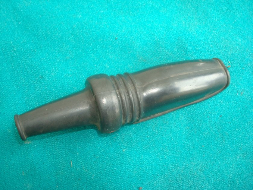 GL10 or 1100 75 to 83 Clutch cable boot
