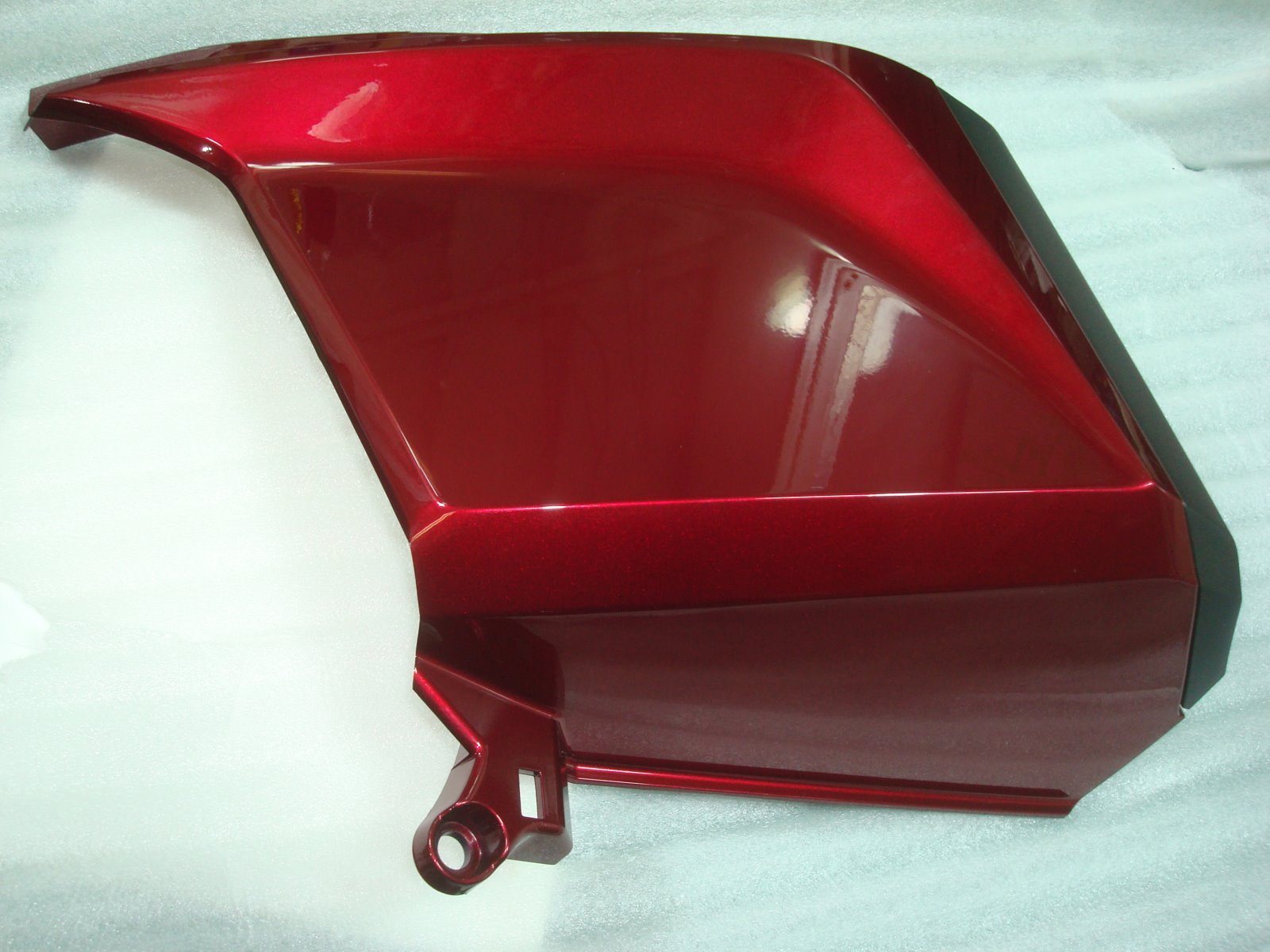 Goldwing GL1800 18 to 19 COVER A R RR SADDLEBAG R367C Right 80120-MKC-A00ZA
