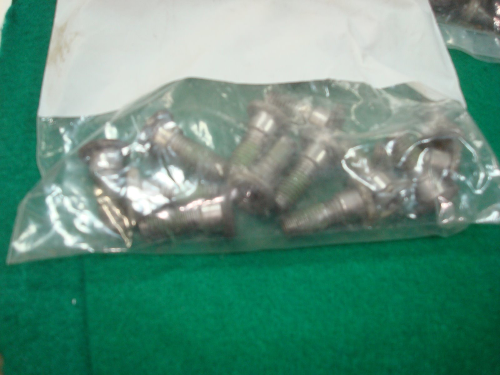 Goldwing GL1500 88 to 00 Rotor bolts set: complete (12 of) 90105-KR3-000