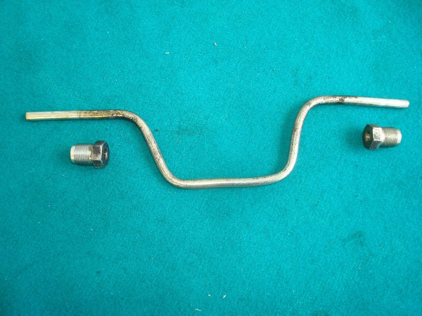 Goldwing GL1200 85-87 Air suspension fork crossover with connector nuts