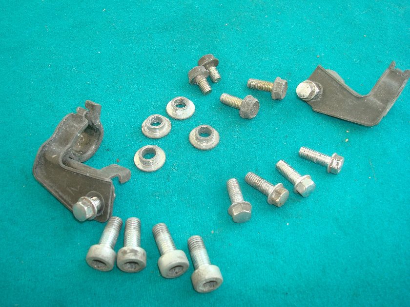 Goldwing GL1500 88 to 90+ Front fender fastener set, complete