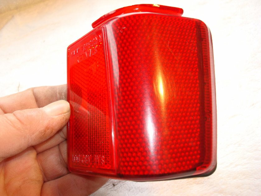 Goldwing GL1200 86 87 Trunk corner light Left Invert invertible