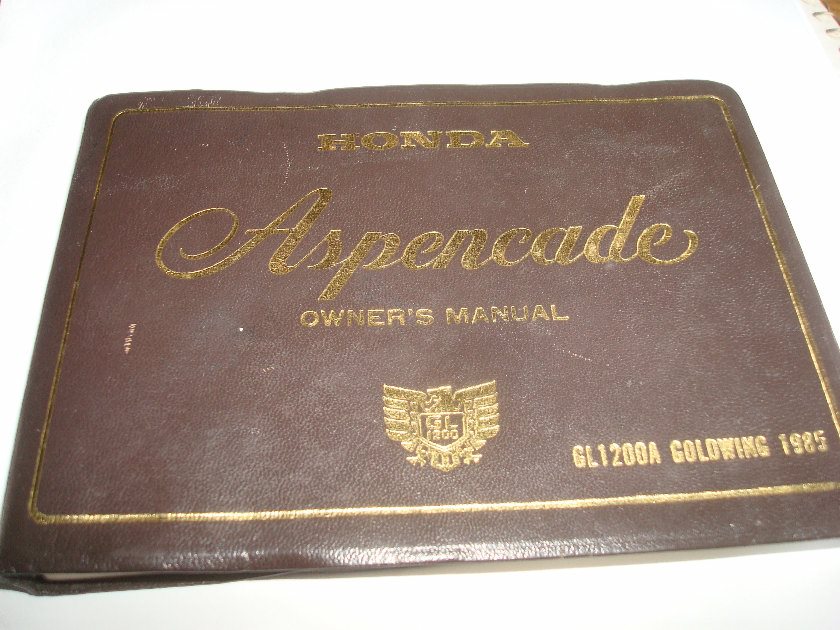 Goldwing GL1200 85A Aspencade owners manual: Collectors Item