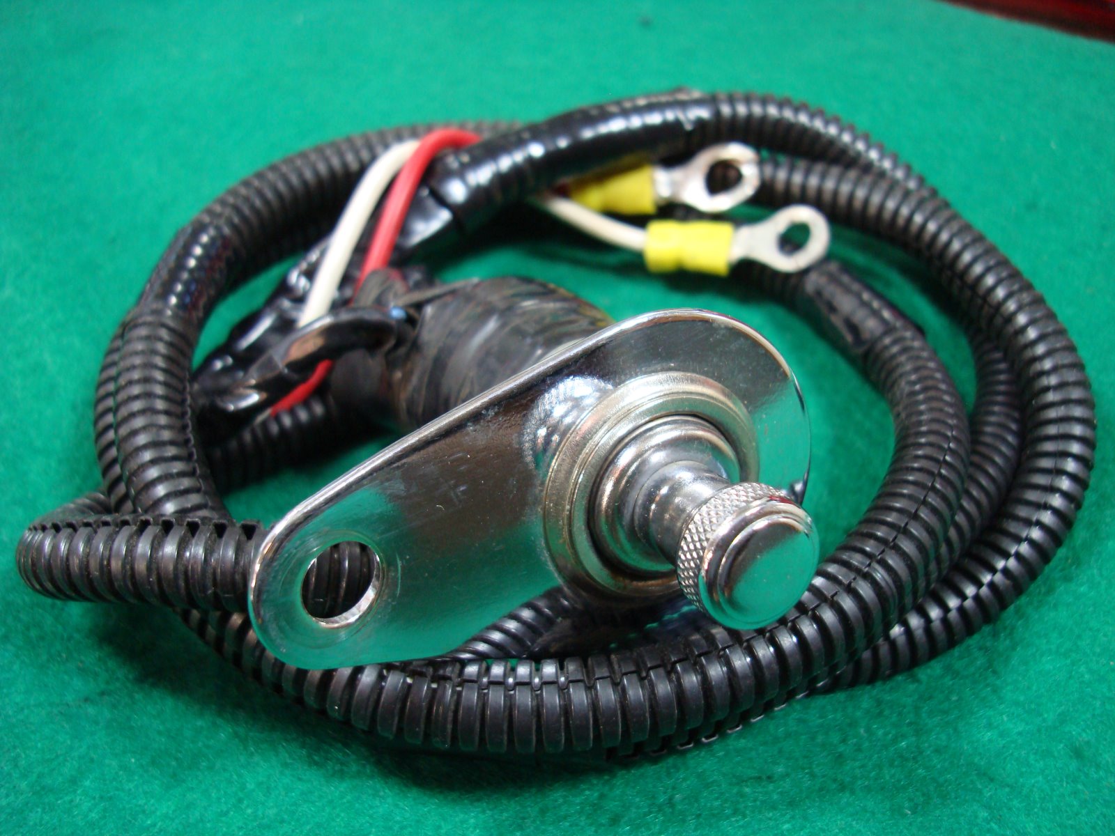 Honda Valkyrie 1500C,CT 97 to 02 Chrome power source with chrome and lighter
