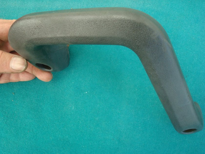 Goldwing GL1500 88 to 00 GRIP, R. PASSENGER Handle 84110-MN5-000ZE