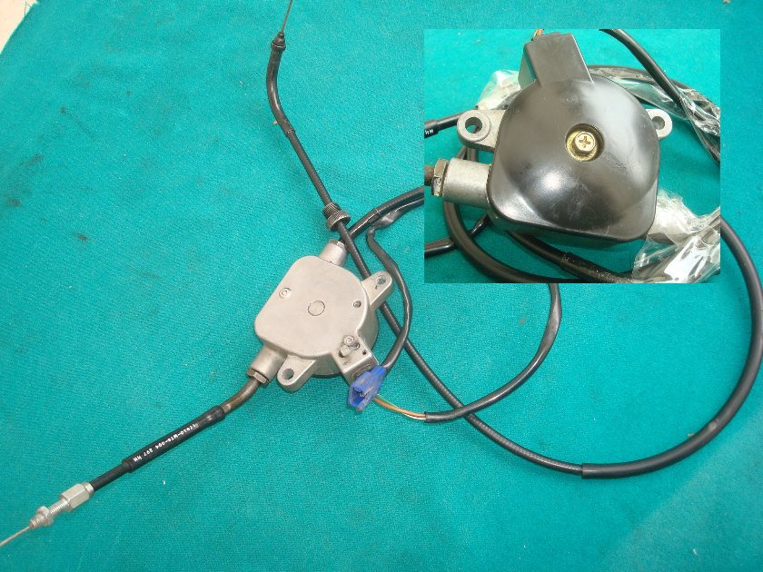 Goldwing GL1500 88 to 00 Throttle SWITCH ASSY., GRIP CANCEL 35360-MT2-003