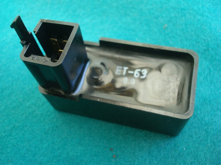 Goldwing GL1200 84 to 87 ET-63 relay (#2)