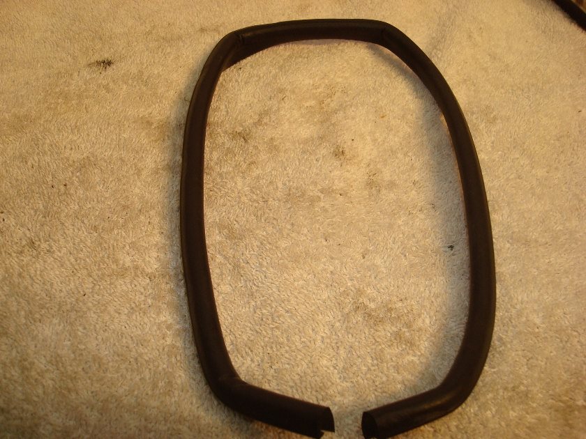 Goldwing GL1100 80 81 82 83 fairing garnish cap seal