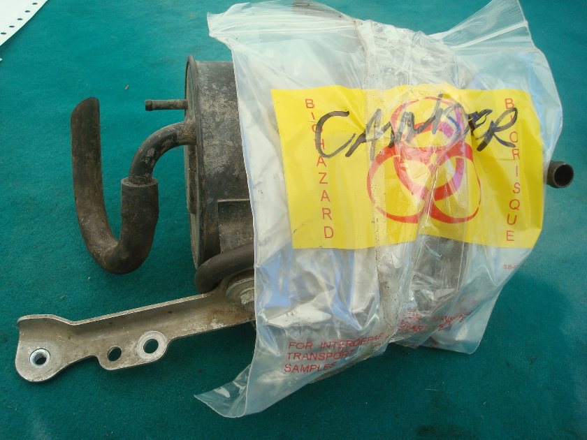 Goldwing GL1800 01 to 10 Canister with hoses, mount bracket and bolts