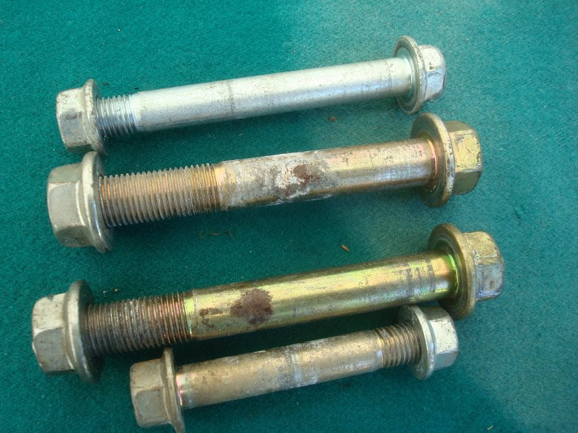 Goldwing GL1800 01 to 10 Motor mount bolts SET