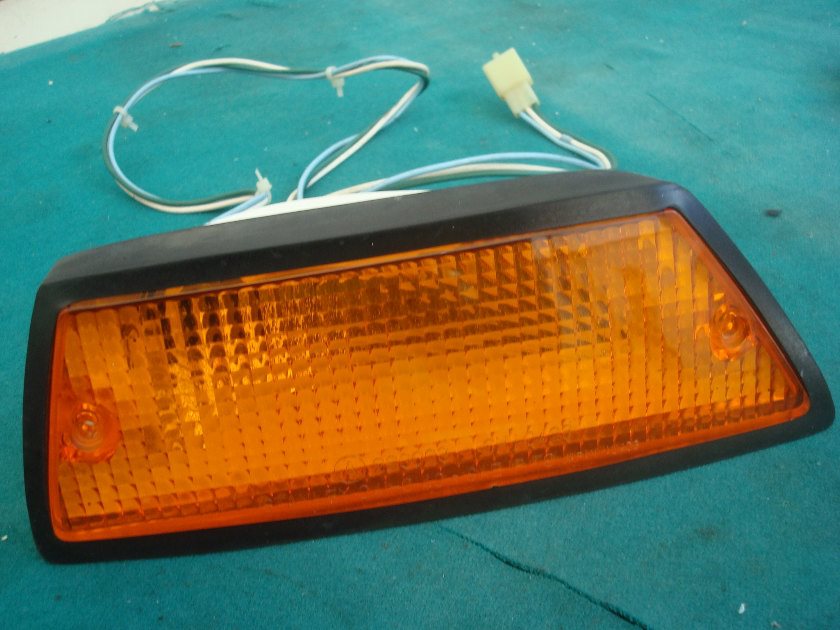 Goldwing GL1100 80 to 83 Fairing signal light RIGHT hand
