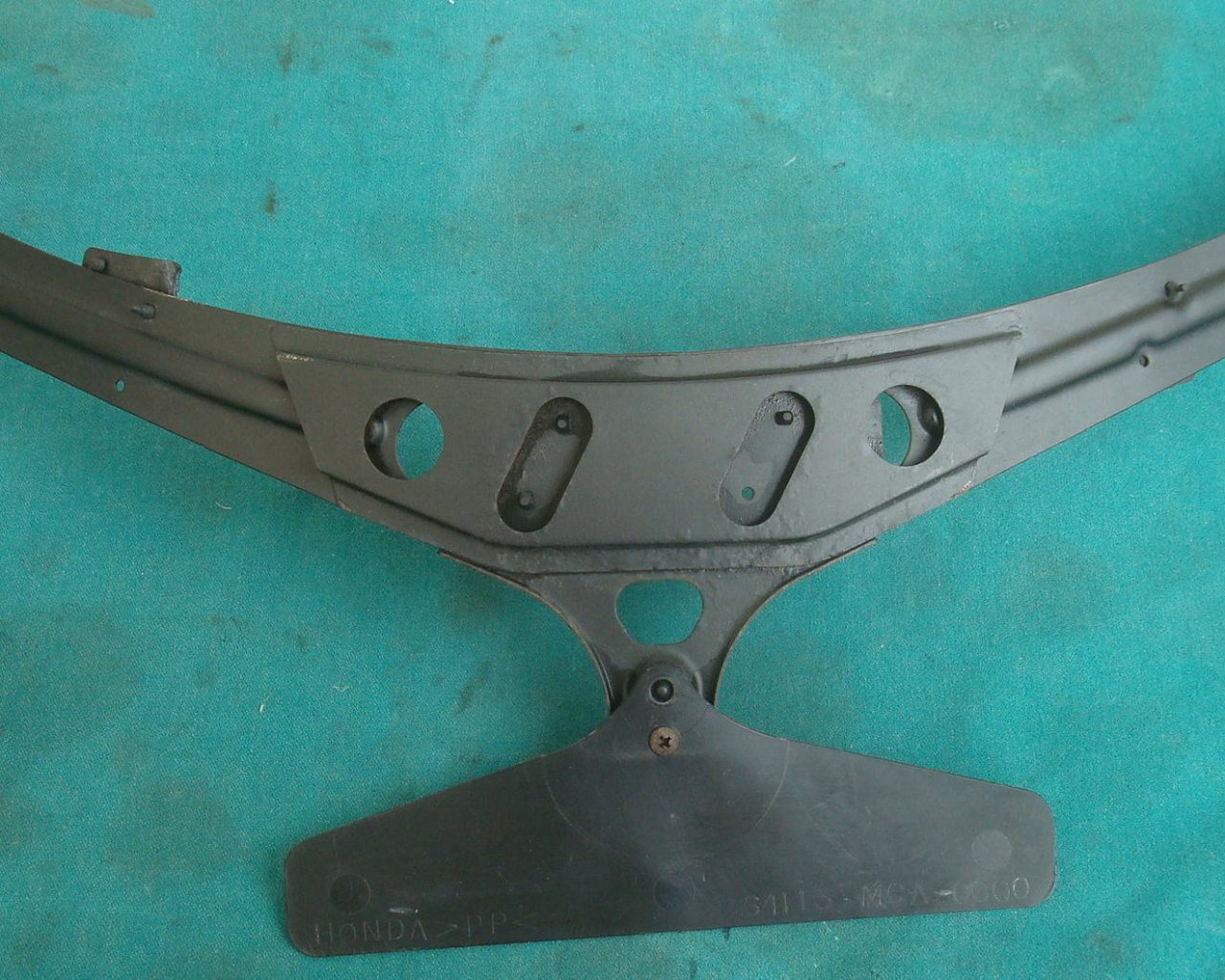 Goldwing GL1800 06 to 17 HOLDER, WINDSCREEN 64122-MCA-000