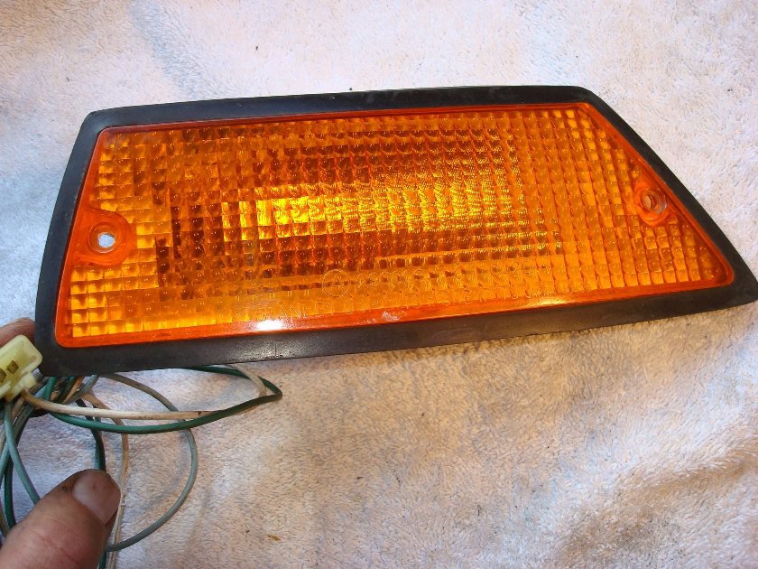 Goldwing GL1100 80 81 82 83 signal light and housing RIGHT Hondaline