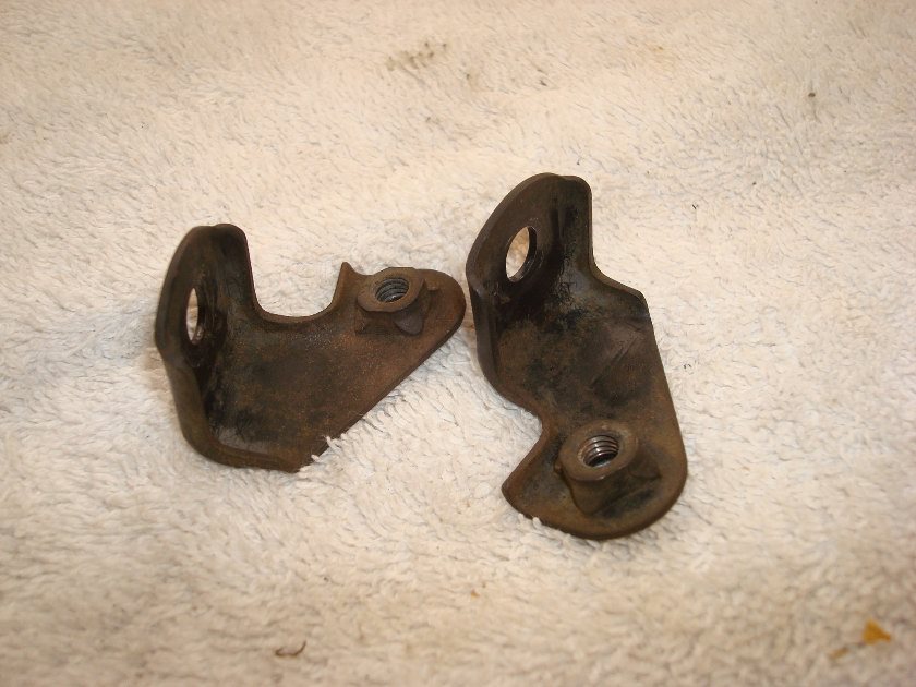 Goldwing GL1200 84 85 86 87 fairing lower bottom mount brackets