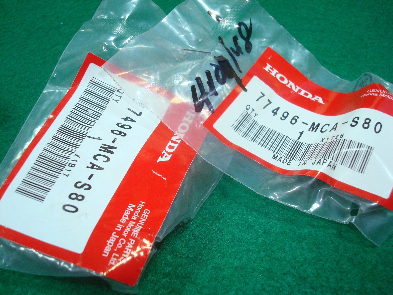 Goldwing GL1800 06 to 16 CLAMP, G SENSOR CORD (F) (2of) 77496-MCA-S80