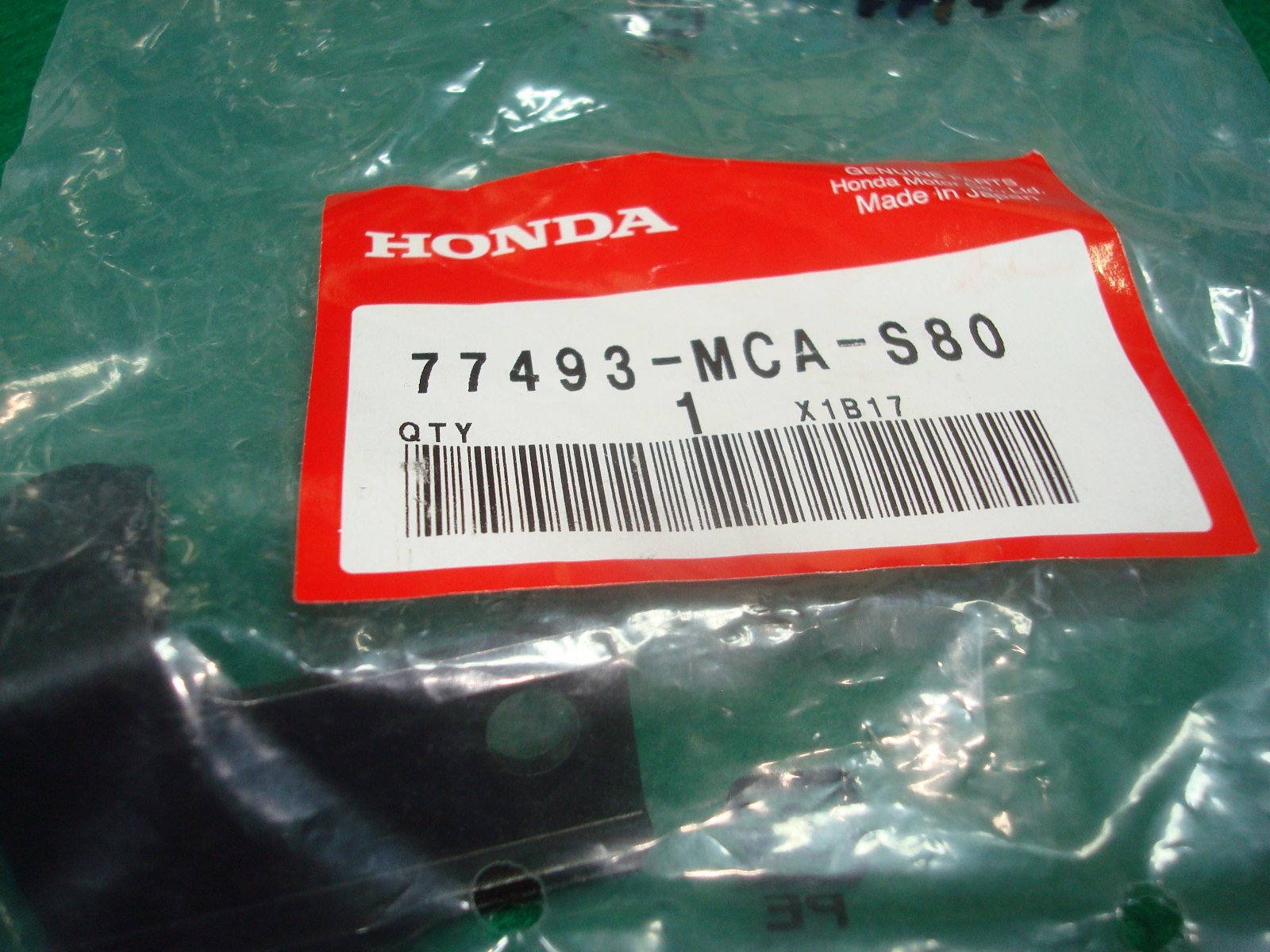 Goldwing GL1800 06 to 16 CLAMP, G SENSOR CORD (A) 77493-MCA-S80