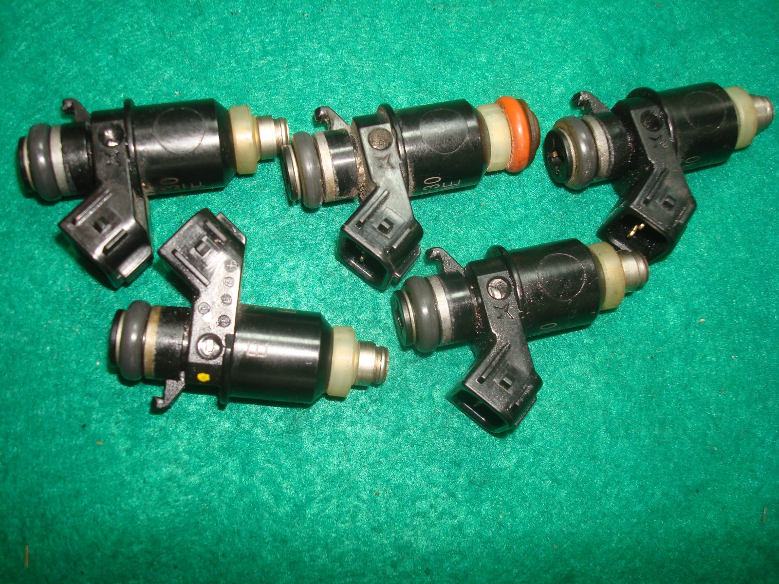 Goldwing GL1800 01 to 17 INJECTOR ASSY., FUEL (5 of) 16450-MCA-013