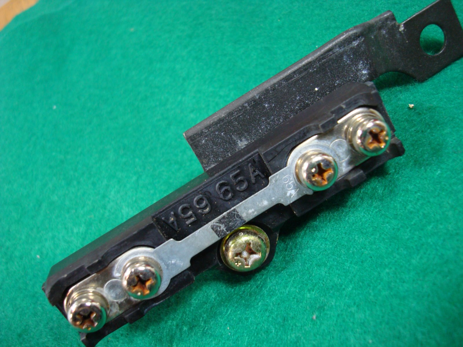 Goldwing GL1500 88 to 00 Reverse switching fuse block w/blade, bolt, mount