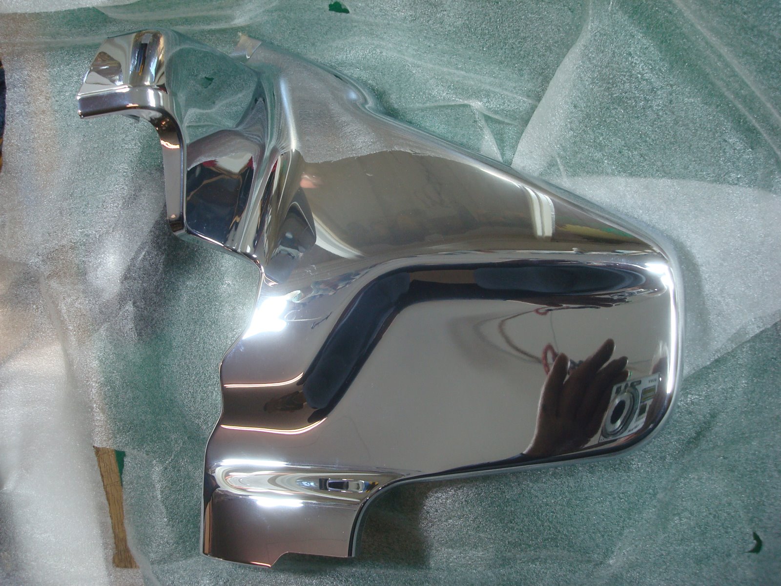 Goldwing GL1800 01 to 05 (10) COVER, L. ENGINE SIDE (NOS) 83561-MCA-A00