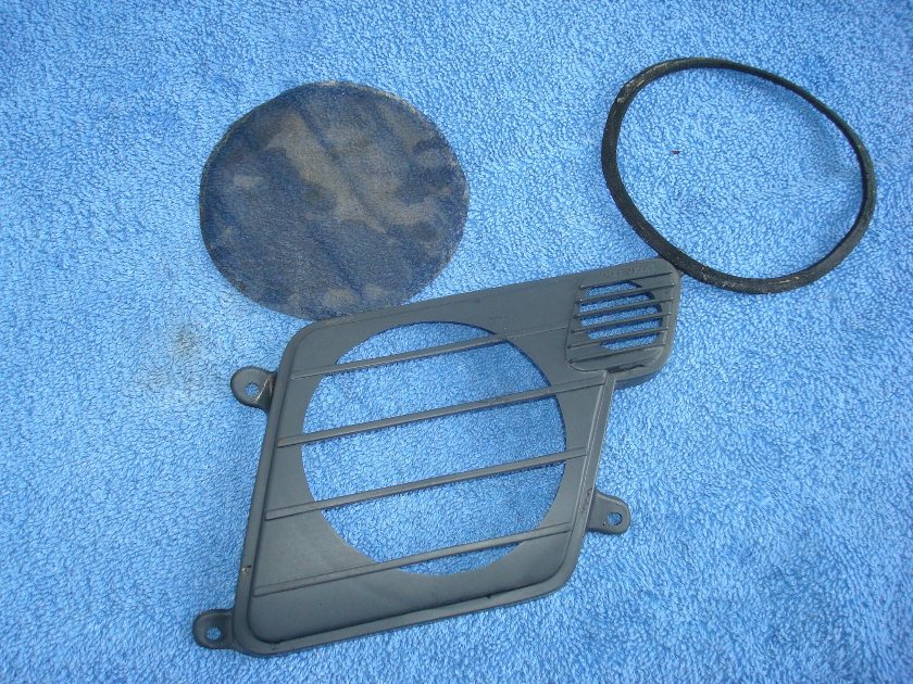 Goldwing GL1500 88-92+ Speaker cover Left side