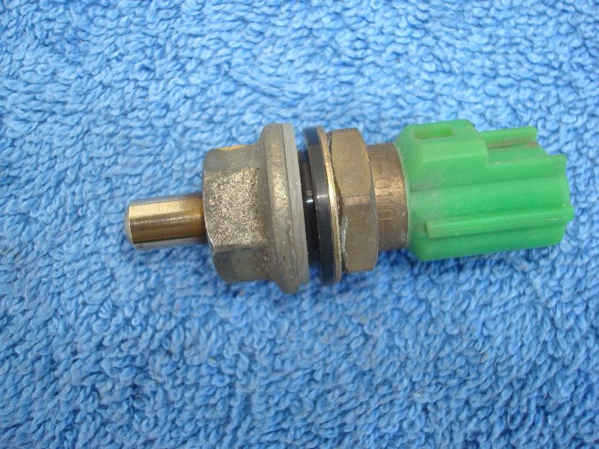 Goldwing GL1500 88-92+ ambient temperature sensor pickup