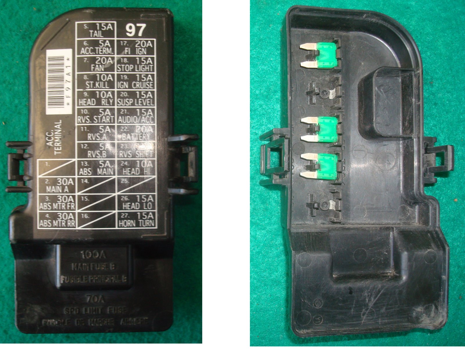 Goldwing GL1800 01 to 05 Fuse box cover and label 38252-MCA-003