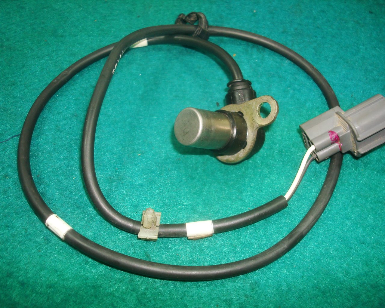 Goldwing GL1800 01 to 17 ABS SENSOR, RR. WHEEL SPEED 38510-MCA-A30
