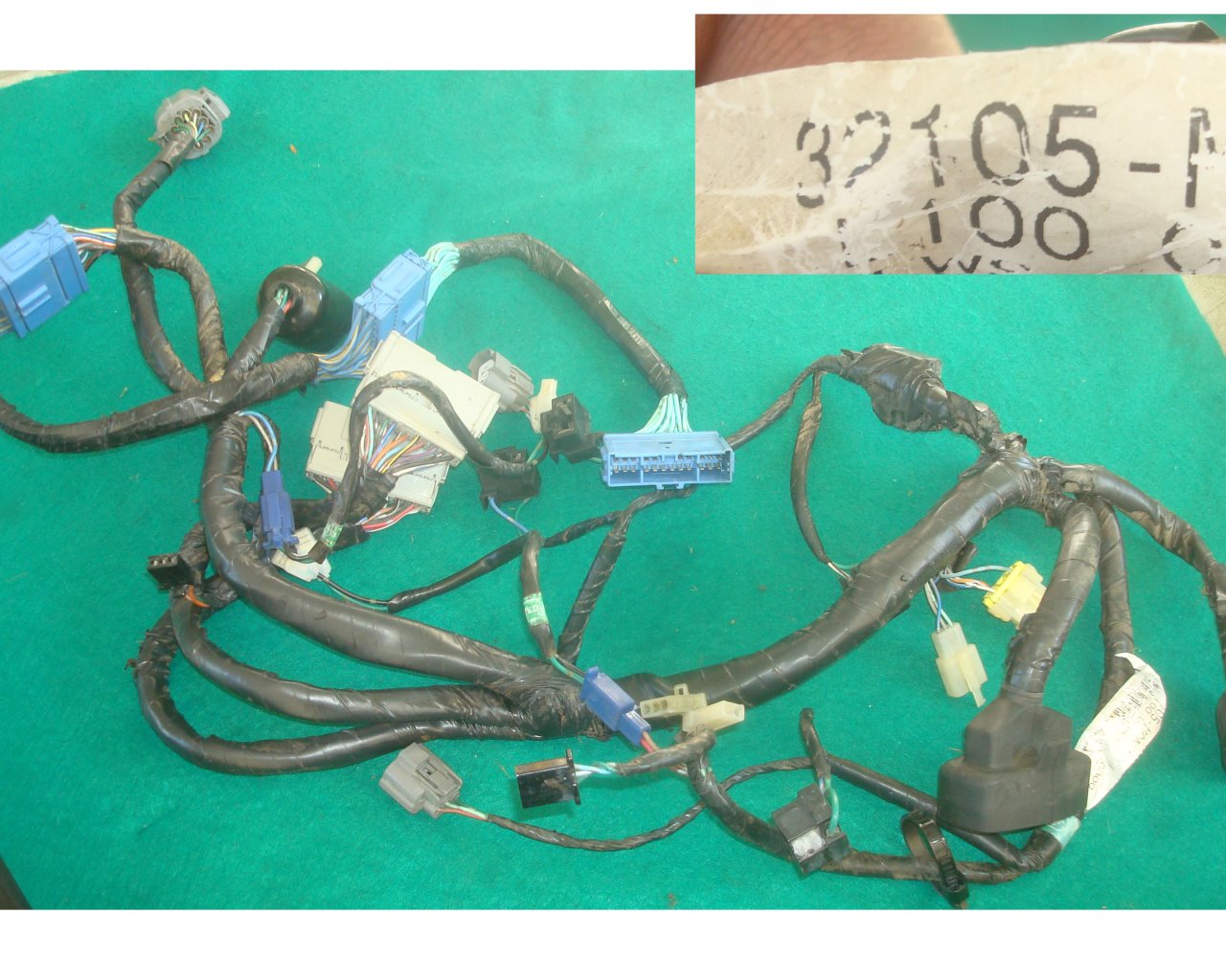 Goldwing GL1800 01 to 03 Complete SUBHARNESS, FAIRING 32105-MCA-671
