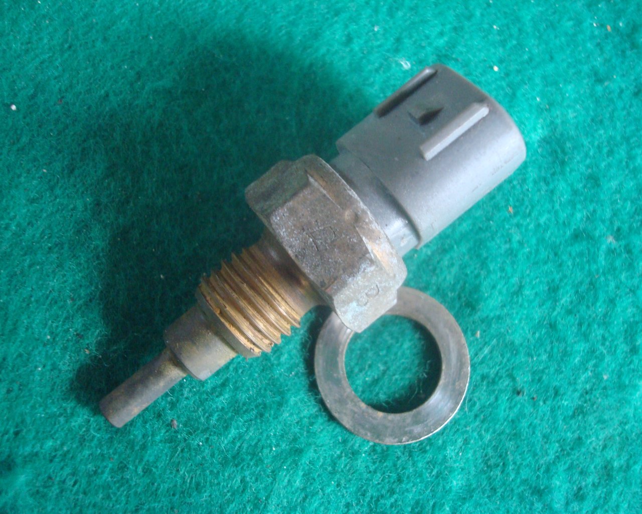 Goldwing GL1800 10 to 05 Water Temperature sensor 37870-MAT-E01