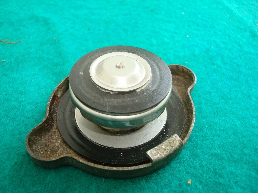 Goldwing GL1100 75 to 87 RADIATOR CAP