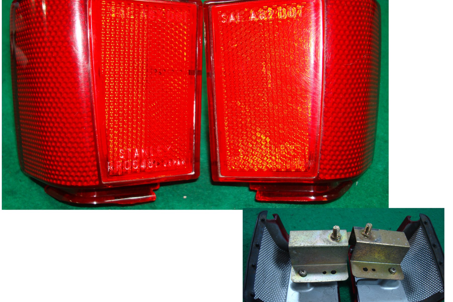 Goldwing GL1200 84 to 87 Trunk Corner light reflectors, on mounts.
