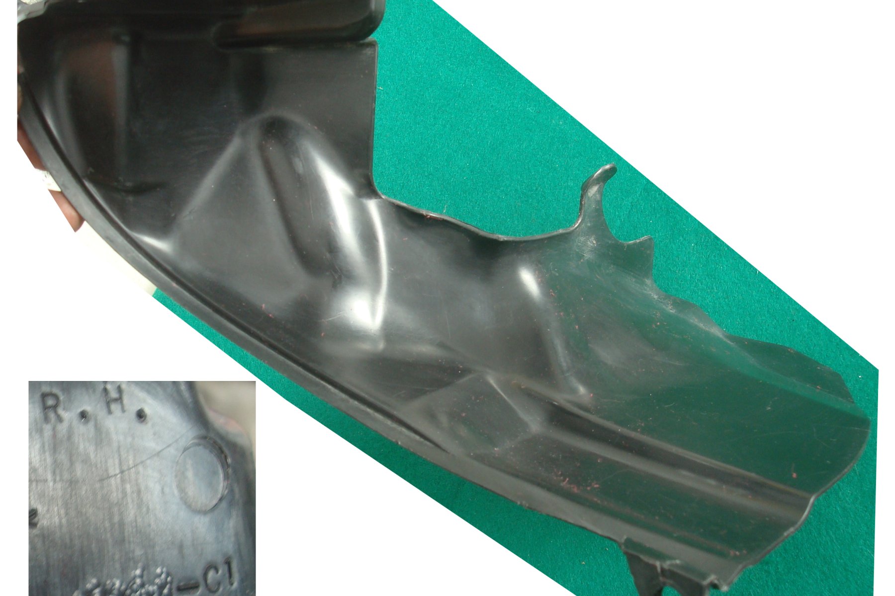 Goldwing GL1800 01 to 05 COVER, R. SHELTER (INNER) 108