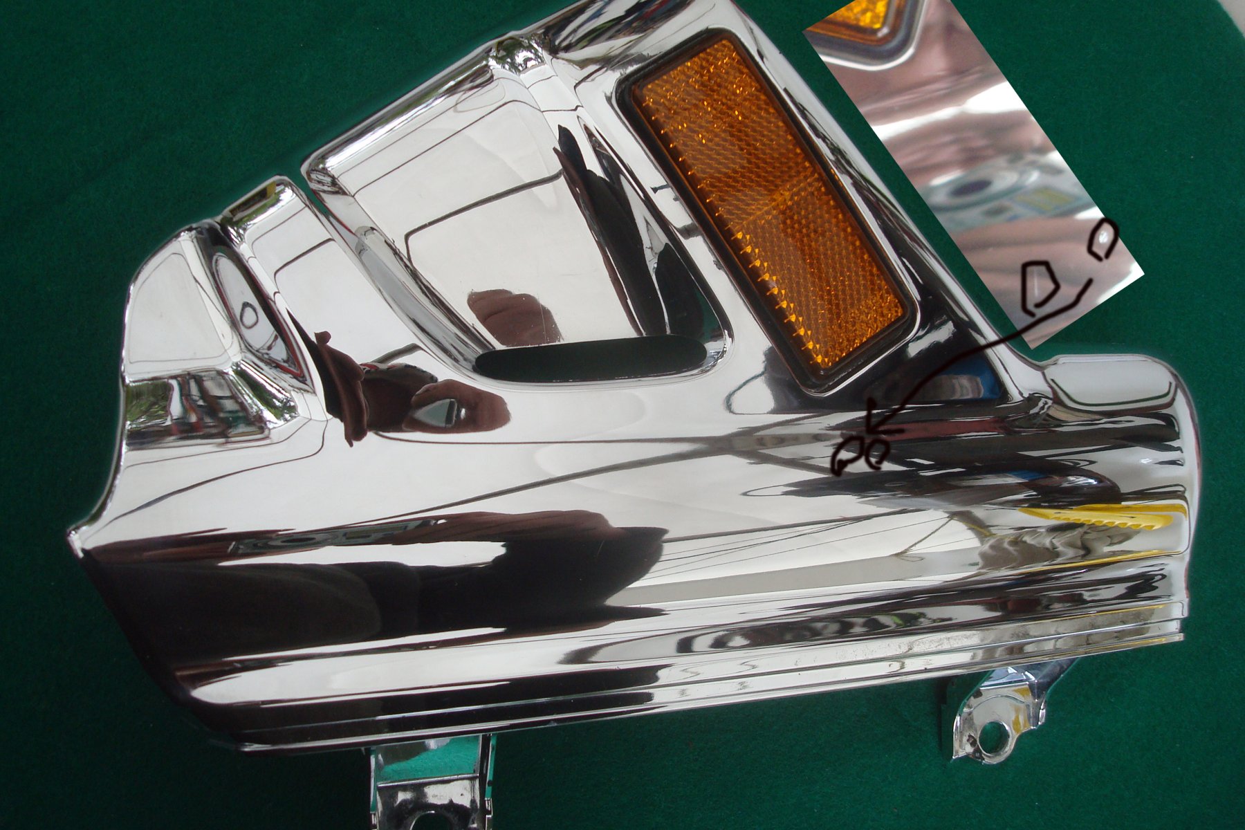 Goldwing GL1800 01 to 10 Cover, left fr fender EXCELLENT 61102-MCA-000