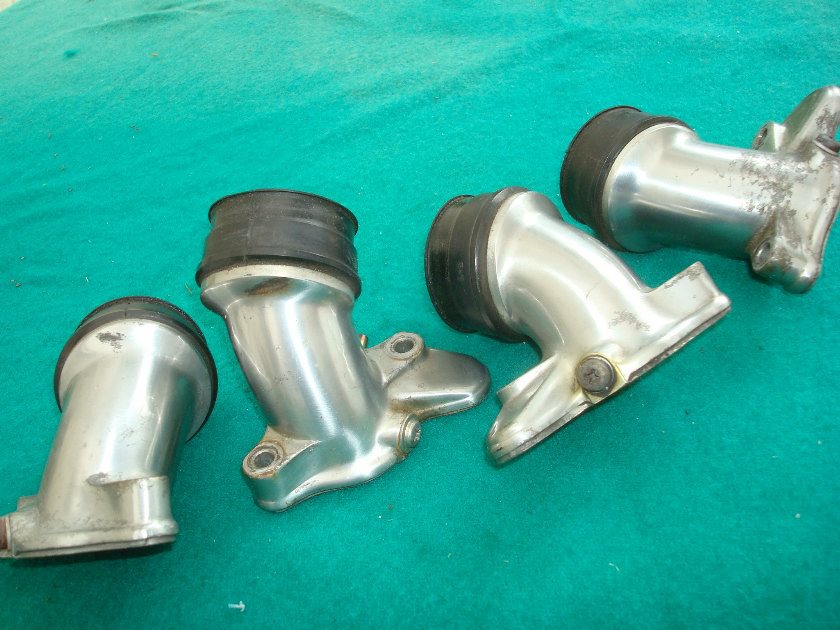 Goldwing GL1200 84 to 87 carburetor manifolds