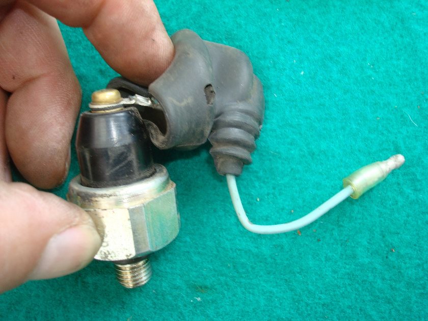 Goldwing GL1500 88 to 00 Oil pressure switch