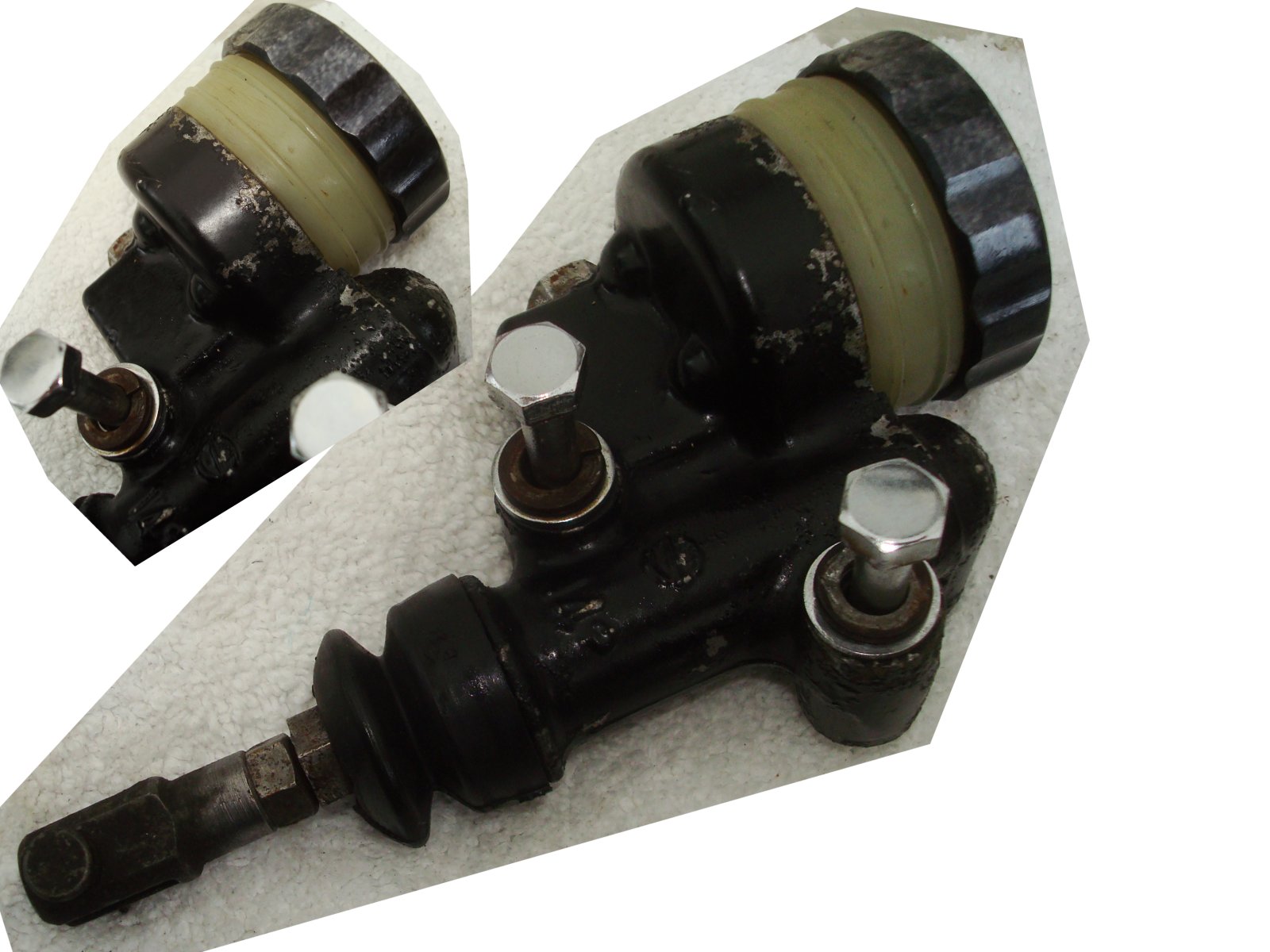 Goldwing GL1000 1978 MASTER CYLINDER ASSY., RR. 43500-431-671
