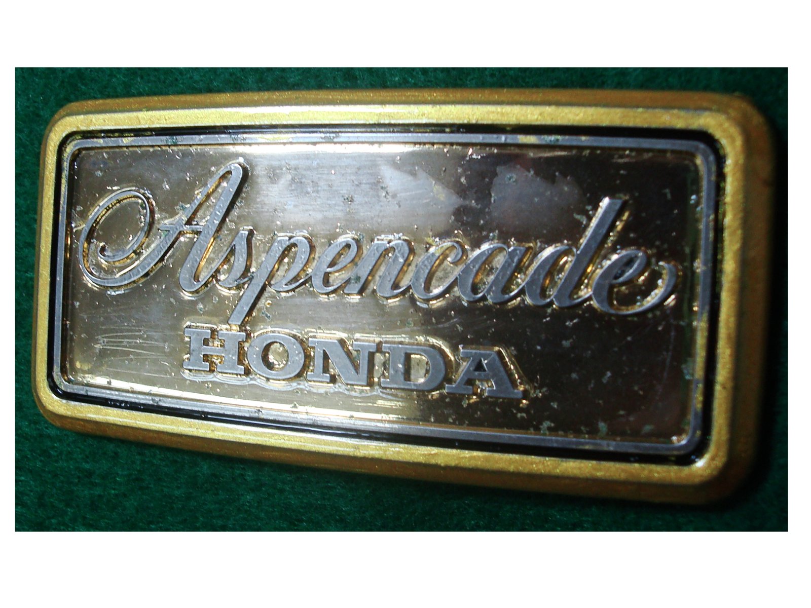 Goldwing GL1100 80 to 83 EMBLEM, TOP SHELTER (GOLDWING) 87123-MB9-000