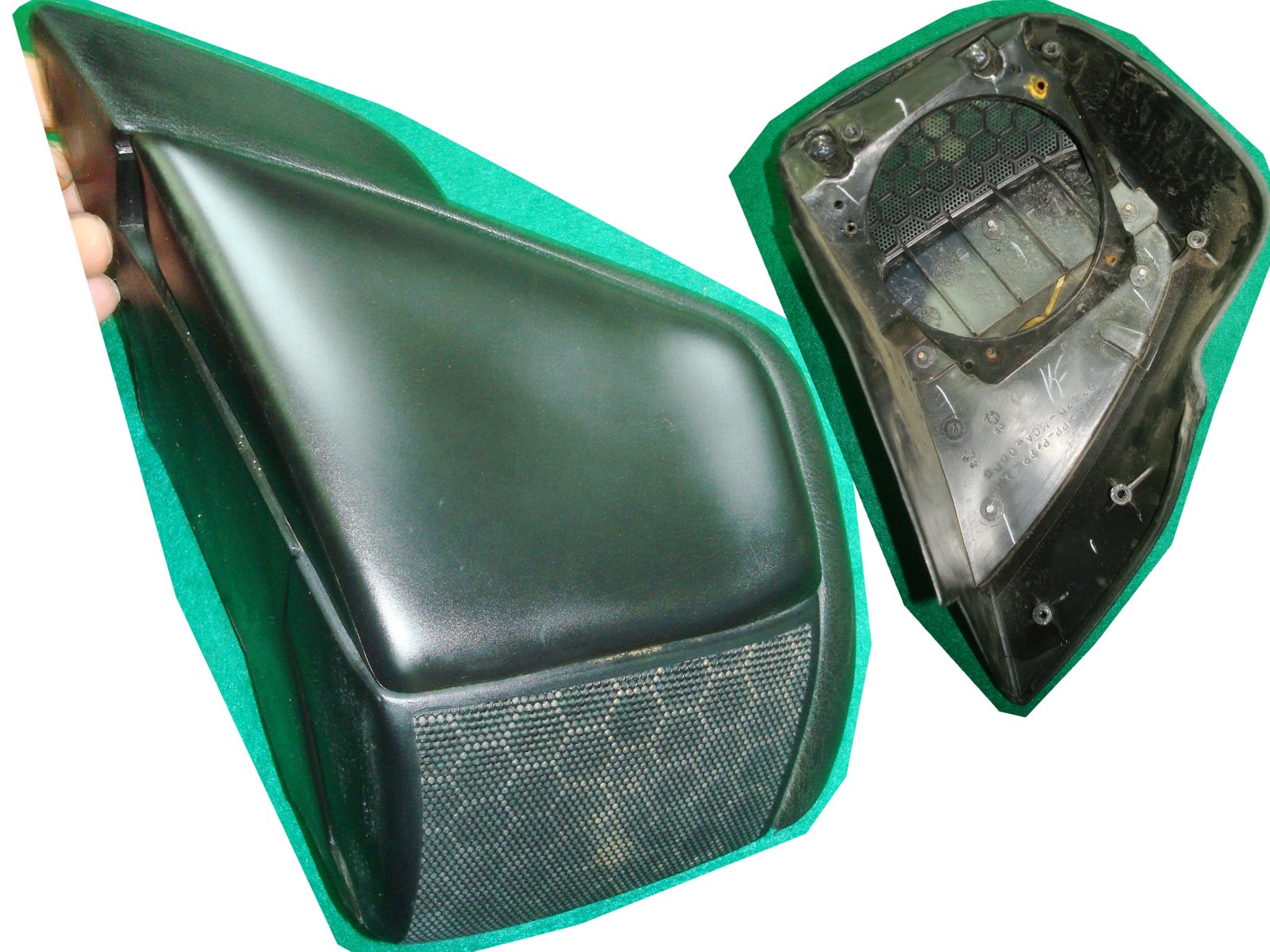 Goldwing GL1800 01 to 05 CUSHION, L. ARMREST  82440-MCA-000ZA