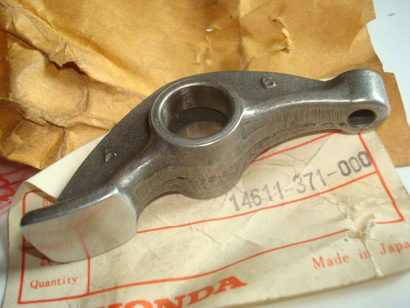 Goldwing GL1000 75 76 77 78 79 ARM A, VALVE ROCKER 14611-463-000