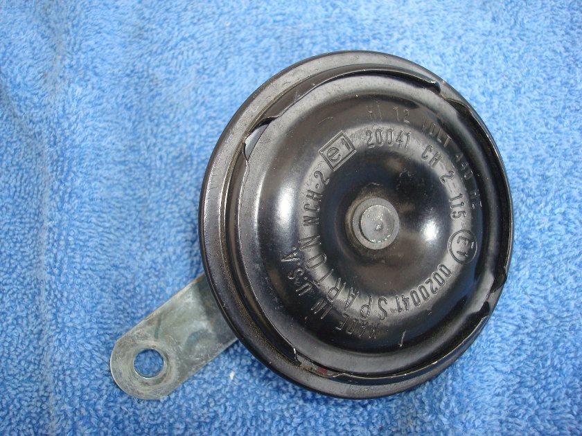 Goldwing GL1500 88 to 00 Horn & bracket, left hand