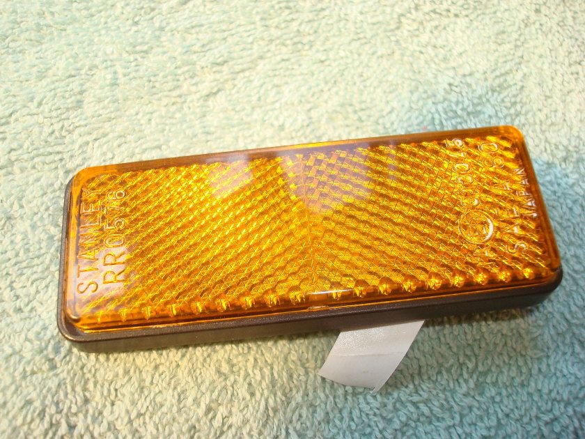 Goldwing GL1200 84 to 87 (#2) fairing side reflector