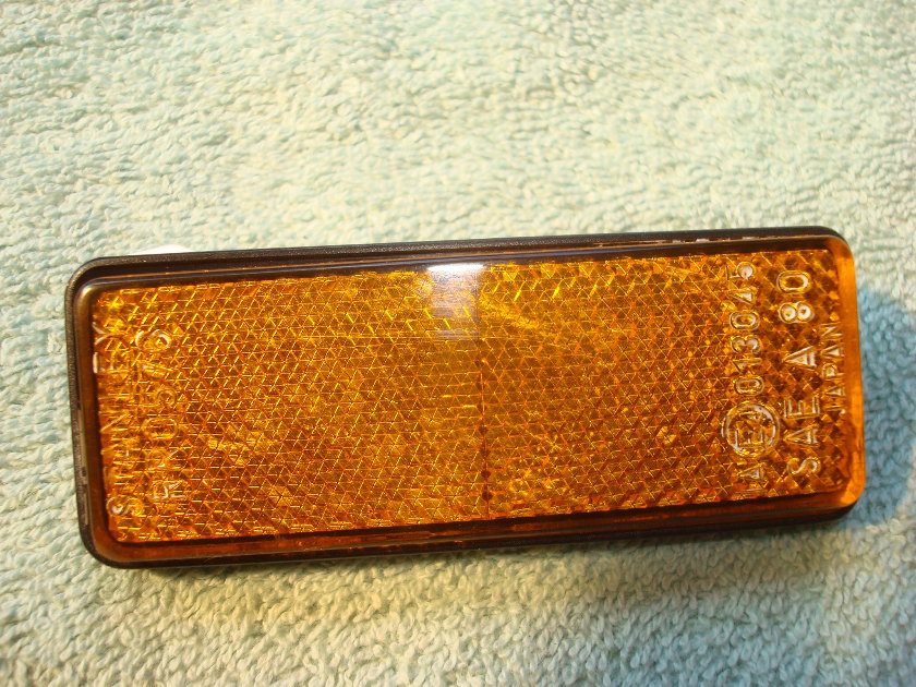 Goldwing GL1200 84 to 87 fairing side reflector