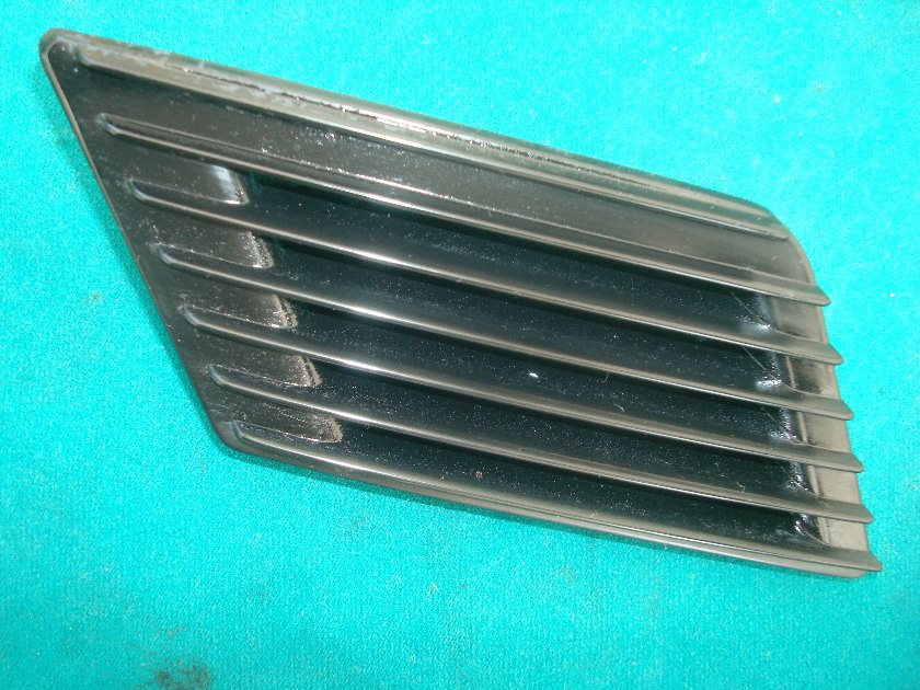 Goldwing GL1200 84 to 87 Fairing intake grille RIGHT hand