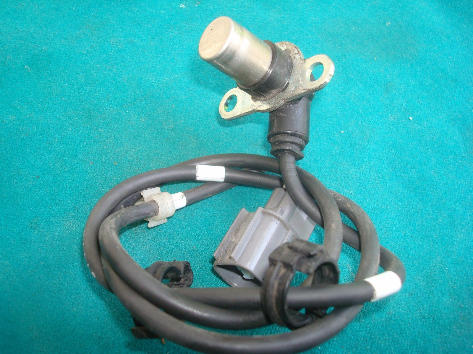 Goldwing GL1800 01 to 17 ABS SENSOR, RR. WHEEL SPEED 38510-MCA-A30