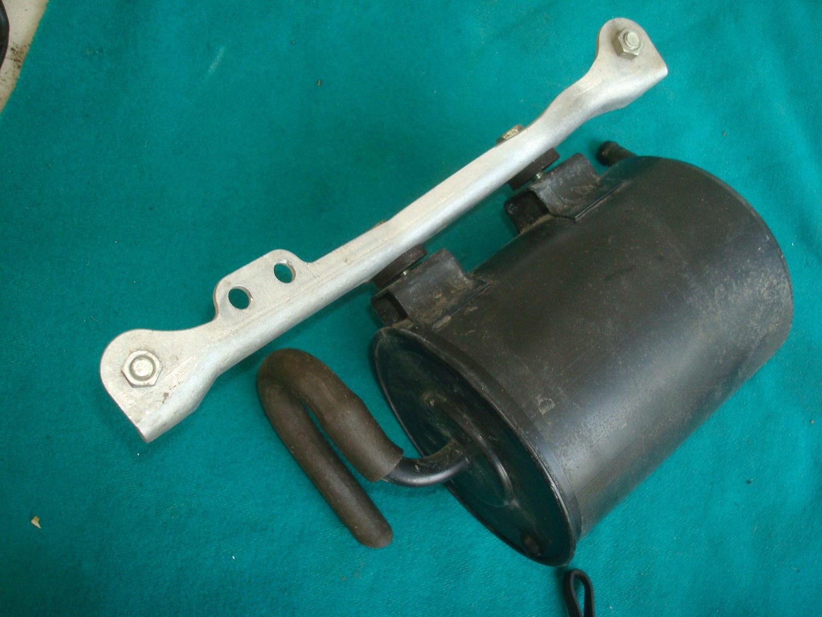 Goldwing GL1800 01 to 17 Evaporation Cannister