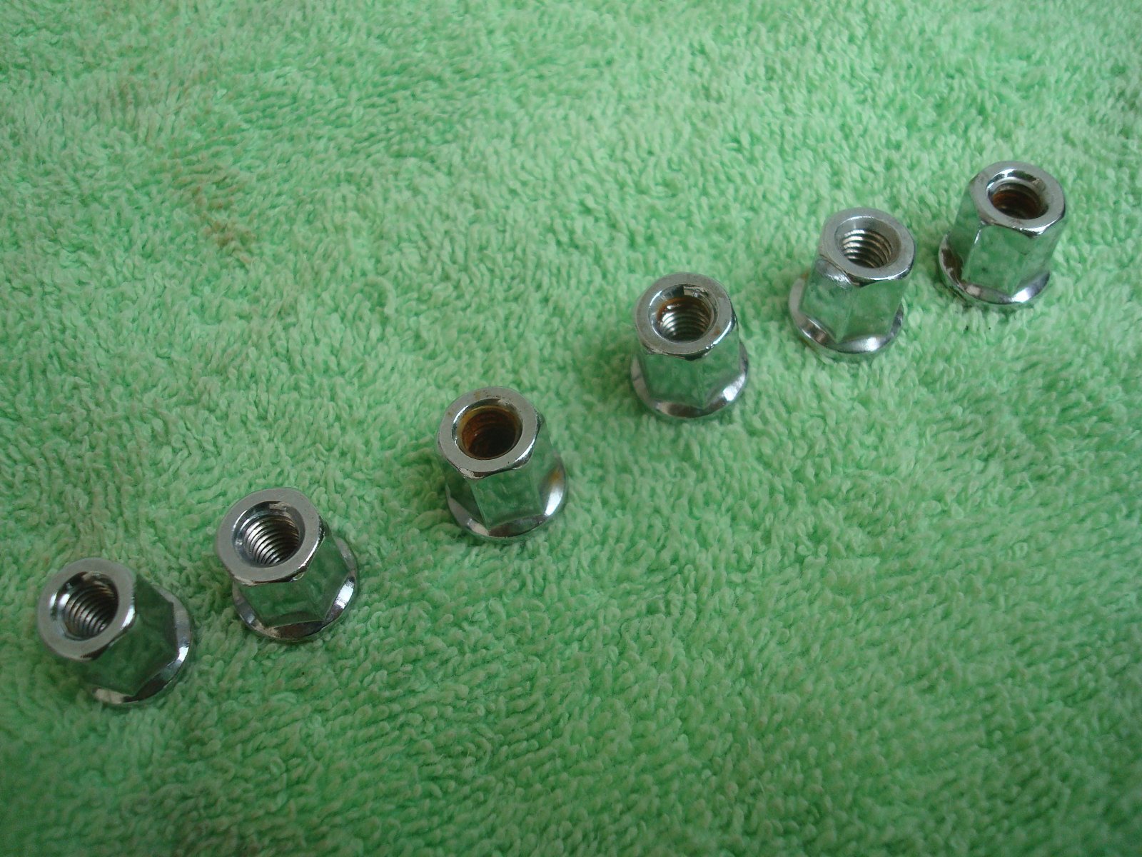 Goldwing GL1800 01 to 17 NUT, SPECIAL (6MM) (6 of) 90304-HB3-771