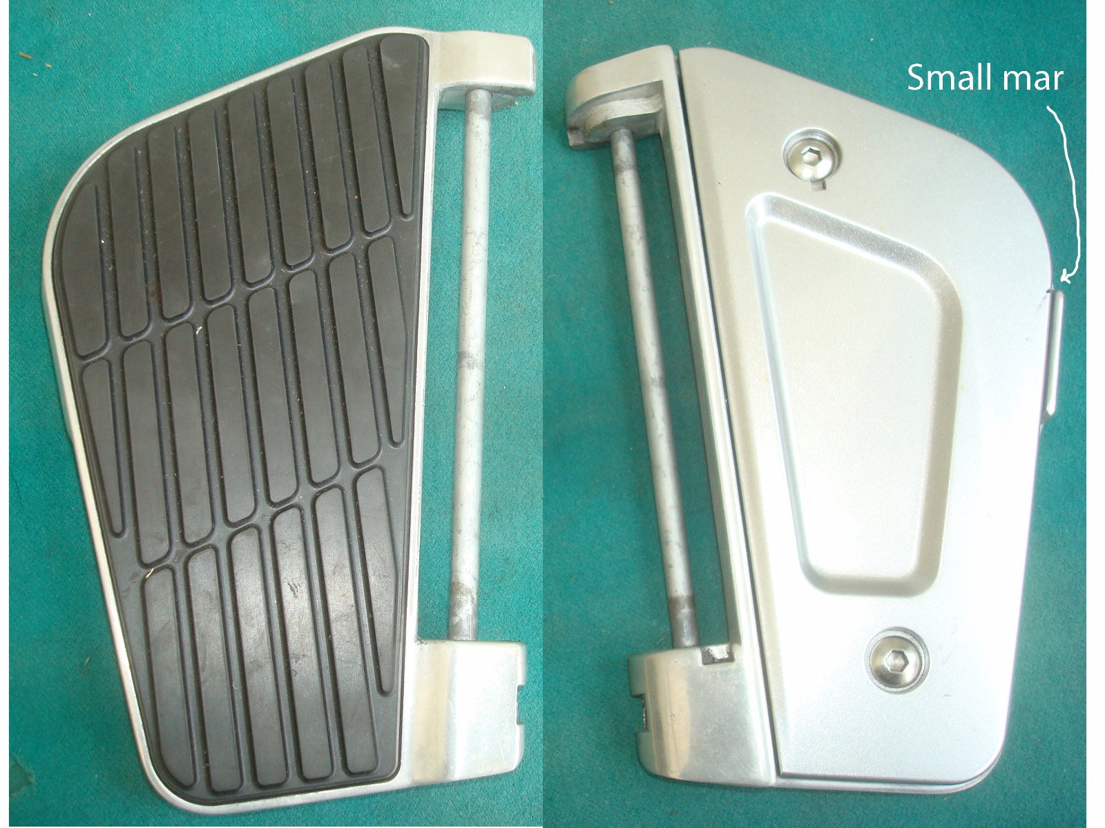 Goldwing GL1800 01 to 10 PLATE, R. PILLION STEP plus+ 50716-MCA-305