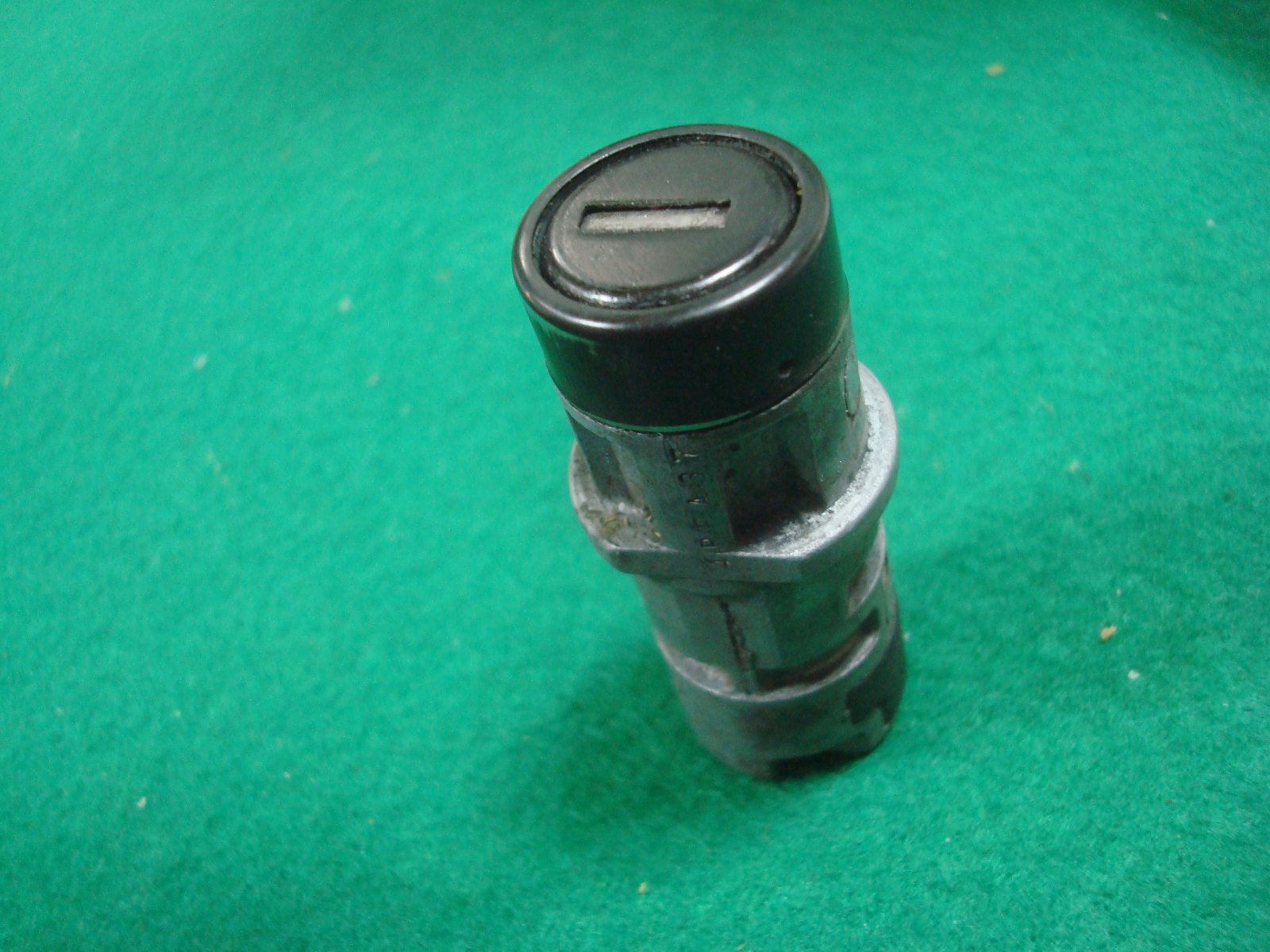 Goldwing GL1200 84 to 87 SW3 Tumbler for Radio lock